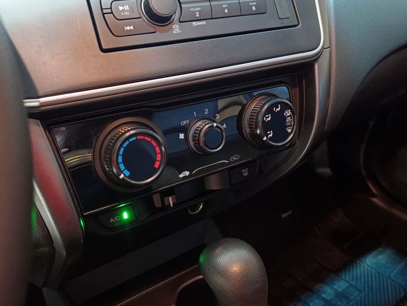 Honda City 1.5 Lx 16v 2019/2019 SIM VEÍCULOS PORTO ALEGRE / Carros no Vale