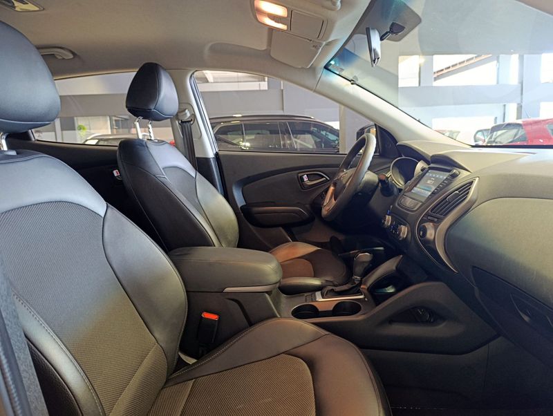 Hyundai Ix35 2.0 Mpfi Gl 16v 2021/2022 SIM VEÍCULOS PORTO ALEGRE / Carros no Vale