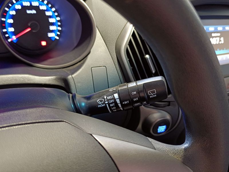 Hyundai Ix35 2.0 Mpfi Gl 16v 2021/2022 SIM VEÍCULOS PORTO ALEGRE / Carros no Vale