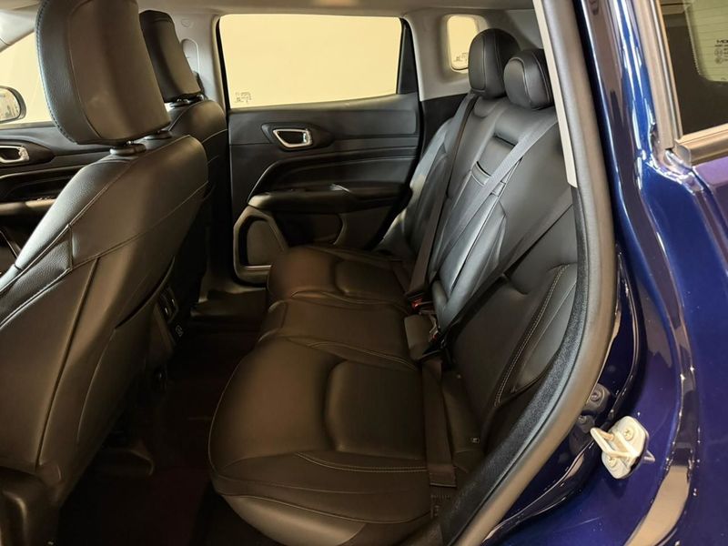 Jeep Compass Long T270 1.3 Tb 4×2 2023/2023 SIM VEÍCULOS PORTO ALEGRE / Carros no Vale