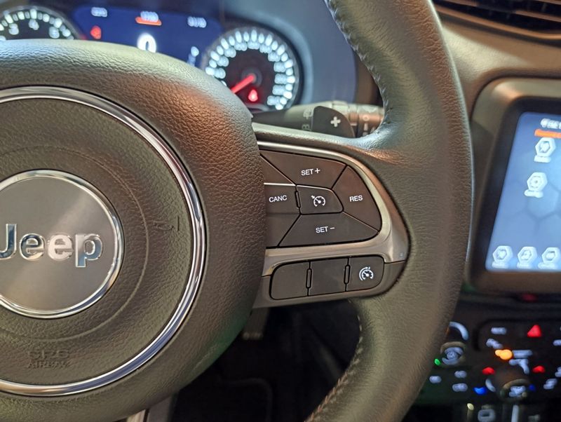 Jeep Renegade 1.8 16v Limited 2021/2021 SIM VEÍCULOS PORTO ALEGRE / Carros no Vale