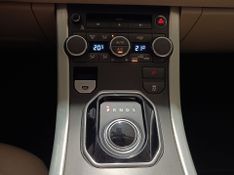 Land Rover Range R.evoque Pure 2.0 2013/2013 SIM VEÍCULOS PORTO ALEGRE / Carros no Vale