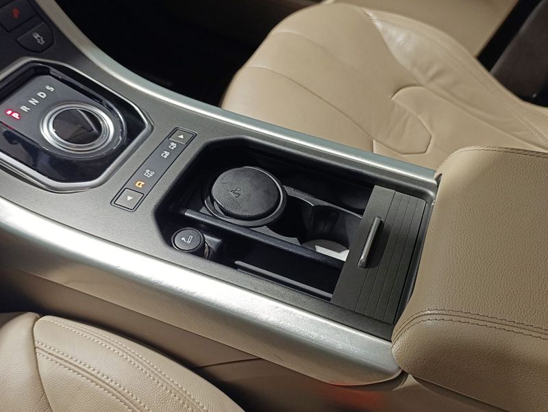 Land Rover Range R.evoque Pure 2.0 2013/2013 SIM VEÍCULOS PORTO ALEGRE / Carros no Vale