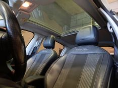 Peugeot 208 Urbantech 1.6 2017/2018 SIM VEÍCULOS PORTO ALEGRE / Carros no Vale