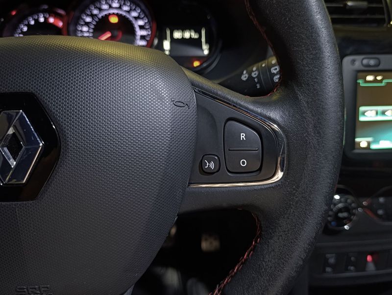 Renault Sandero Rs20 2019/2020 SIM VEÍCULOS PORTO ALEGRE / Carros no Vale