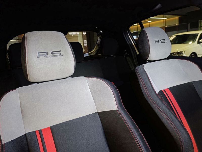 Renault Sandero Rs20 2019/2020 SIM VEÍCULOS PORTO ALEGRE / Carros no Vale