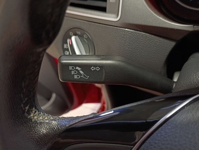 Volkswagen Fox Cl Mbv 2017/2018 SIM VEÍCULOS PORTO ALEGRE / Carros no Vale