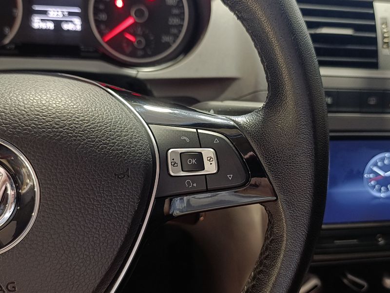 Volkswagen Fox Cl Mbv 2017/2018 SIM VEÍCULOS PORTO ALEGRE / Carros no Vale