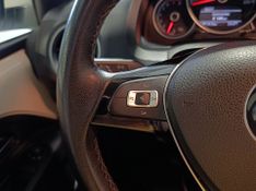 Volkswagen Up Move 1.0 Tsi Total 12v 2017/2018 SIM VEÍCULOS PORTO ALEGRE / Carros no Vale