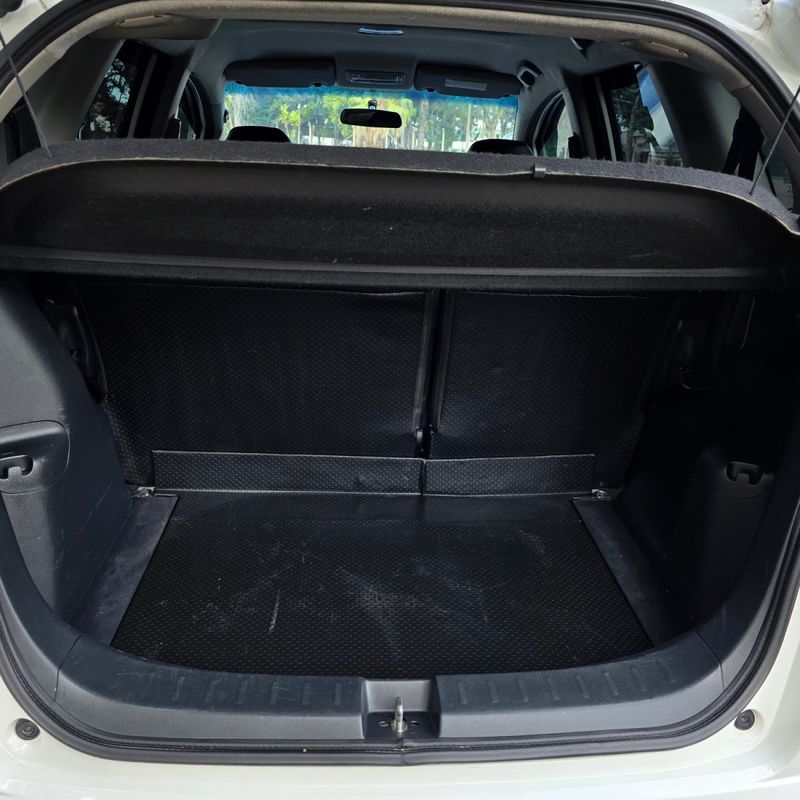 Honda Fit Twist 1.5 16V 2012/2013 AUTO NÍVEL VEÍCULOS SANTA CRUZ DO SUL / Carros no Vale