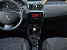 Renault DUSTER OUTDOOR 1.6 Hi 16V Mec. 2014/2015 AUTO NÍVEL VEÍCULOS SANTA CRUZ DO SUL / Carros no Vale