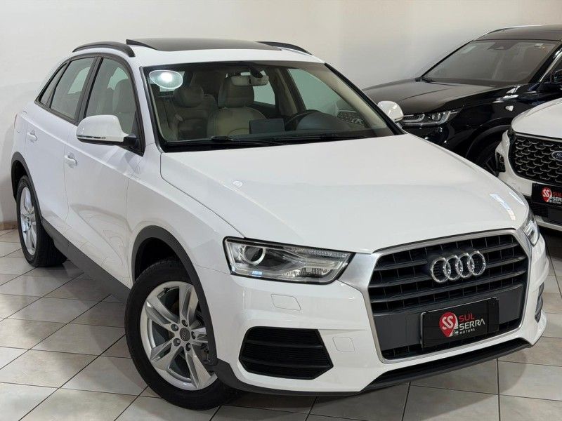 AUDI Q3 1.4 TFSI AMBITION 2016/2016 SUL SERRA MOTORS CAXIAS DO SUL / Carros no Vale