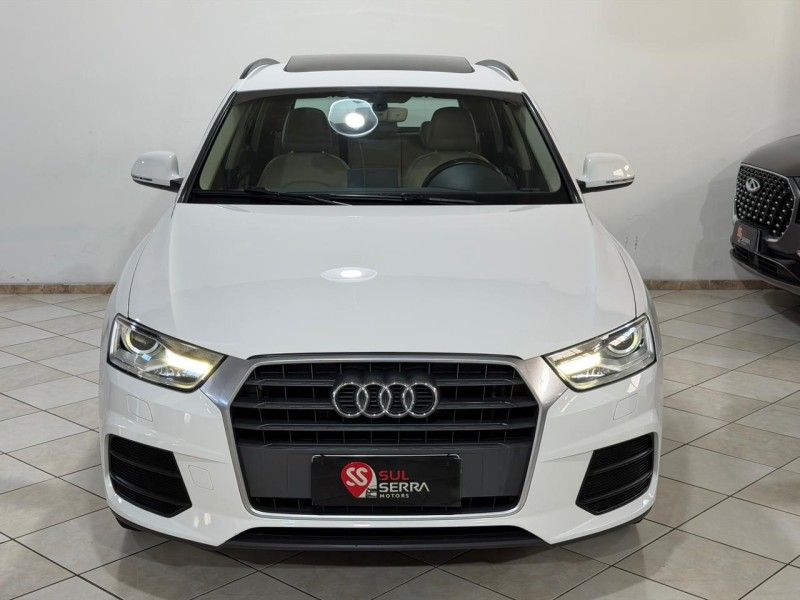 AUDI Q3 1.4 TFSI AMBITION 2016/2016 SUL SERRA MOTORS CAXIAS DO SUL / Carros no Vale