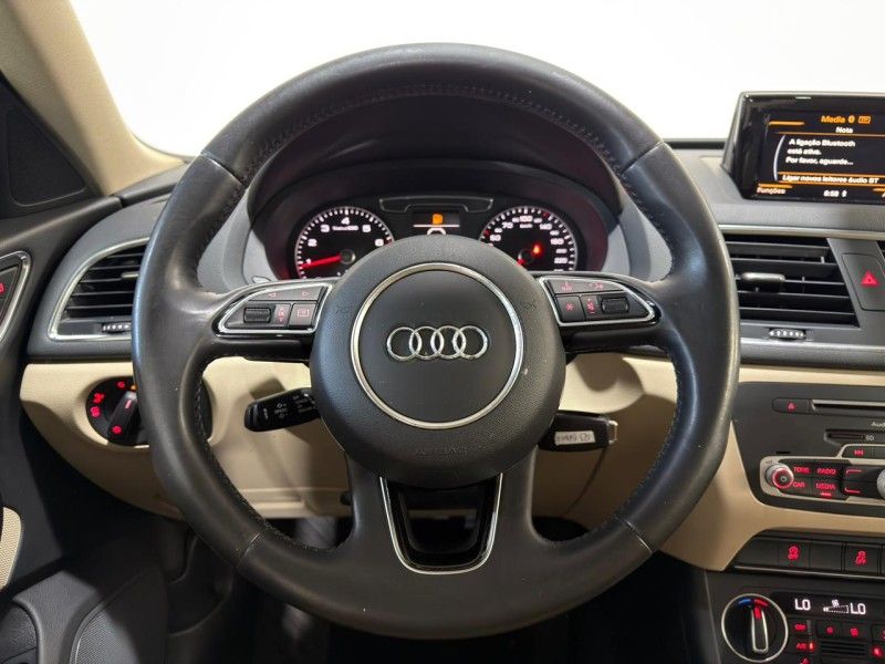 AUDI Q3 1.4 TFSI AMBITION 2016/2016 SUL SERRA MOTORS CAXIAS DO SUL / Carros no Vale