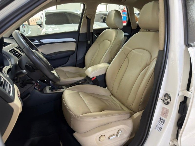 AUDI Q3 1.4 TFSI AMBITION 2016/2016 SUL SERRA MOTORS CAXIAS DO SUL / Carros no Vale