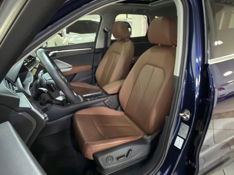 AUDI Q3 2.0 TFSI PERFORMANCE QUATTRO 2022/2023 SUL SERRA MOTORS CAXIAS DO SUL / Carros no Vale