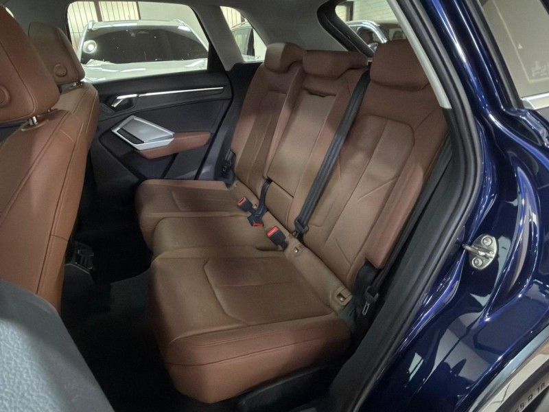 AUDI Q3 2.0 TFSI PERFORMANCE QUATTRO 2022/2023 SUL SERRA MOTORS CAXIAS DO SUL / Carros no Vale