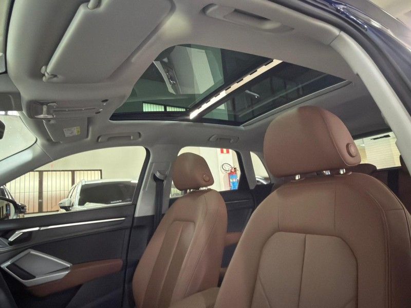 AUDI Q3 2.0 TFSI PERFORMANCE QUATTRO 2022/2023 SUL SERRA MOTORS CAXIAS DO SUL / Carros no Vale