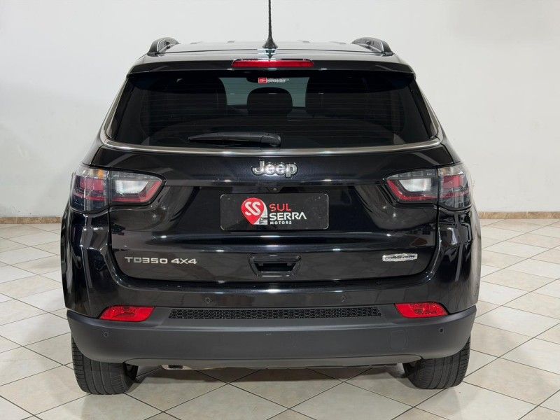 JEEP COMPASS 2.0 16V LONGITUDE 4X4 2021/2022 SUL SERRA MOTORS CAXIAS DO SUL / Carros no Vale