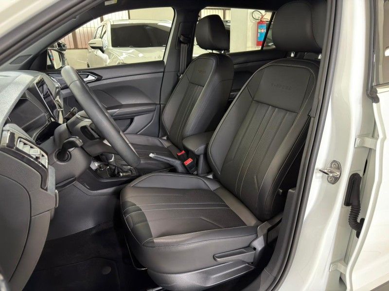 VOLKSWAGEN T-CROSS 1.4 HIGHLINE TSI 16V 2024/2025 SUL SERRA MOTORS CAXIAS DO SUL / Carros no Vale VOLKSWAGEN T-CROSS 1.4 HIGHLINE TSI 16V 2024/2025 SUL SERRA MOTORS CAXIAS DO SUL / Carros no Vale