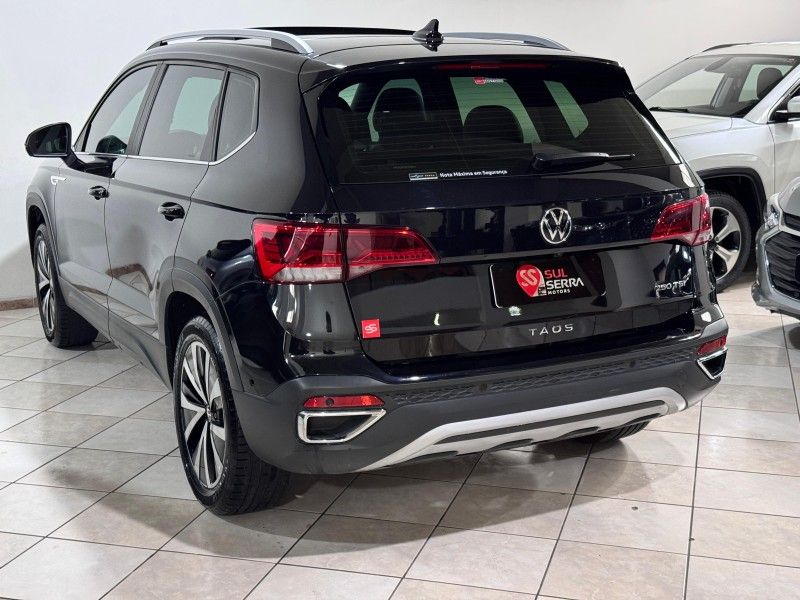 VOLKSWAGEN TAOS 1.4 16V HIGHLINE TSI 2023/2023 SUL SERRA MOTORS CAXIAS DO SUL / Carros no Vale