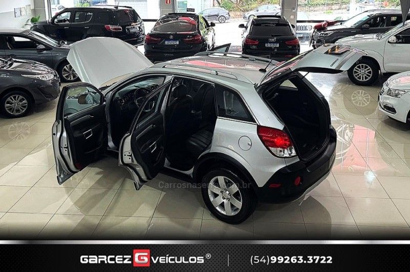 CHEVROLET CAPTIVA 2.4 SFI ECOTEC FWD 16V 2010/2011 GARCEZ VEÍCULOS BENTO GONÇALVES / Carros no Vale