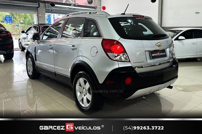 CHEVROLET CAPTIVA 2.4 SFI ECOTEC FWD 16V 2010/2011 GARCEZ VEÍCULOS BENTO GONÇALVES / Carros no Vale