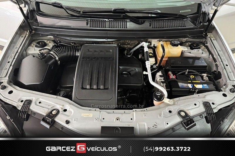 CHEVROLET CAPTIVA 2.4 SFI ECOTEC FWD 16V 2010/2011 GARCEZ VEÍCULOS BENTO GONÇALVES / Carros no Vale