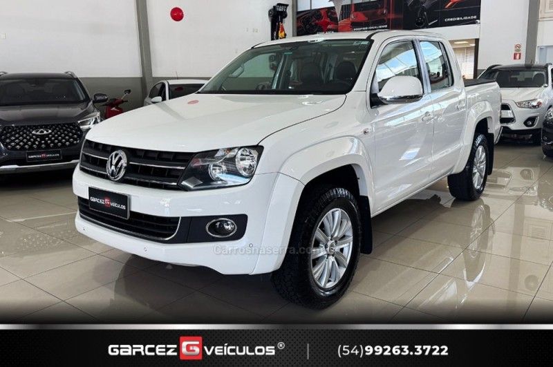 VOLKSWAGEN AMAROK 2.0 HIGHLINE 4X4 CD 16V TURBO INTERCOOLER 2014/2014 GARCEZ VEÍCULOS BENTO GONÇALVES / Carros no Vale