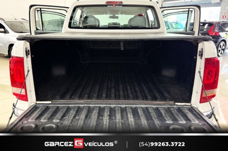 VOLKSWAGEN AMAROK 2.0 HIGHLINE 4X4 CD 16V TURBO INTERCOOLER 2014/2014 GARCEZ VEÍCULOS BENTO GONÇALVES / Carros no Vale