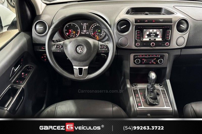 VOLKSWAGEN AMAROK 2.0 HIGHLINE 4X4 CD 16V TURBO INTERCOOLER 2014/2014 GARCEZ VEÍCULOS BENTO GONÇALVES / Carros no Vale