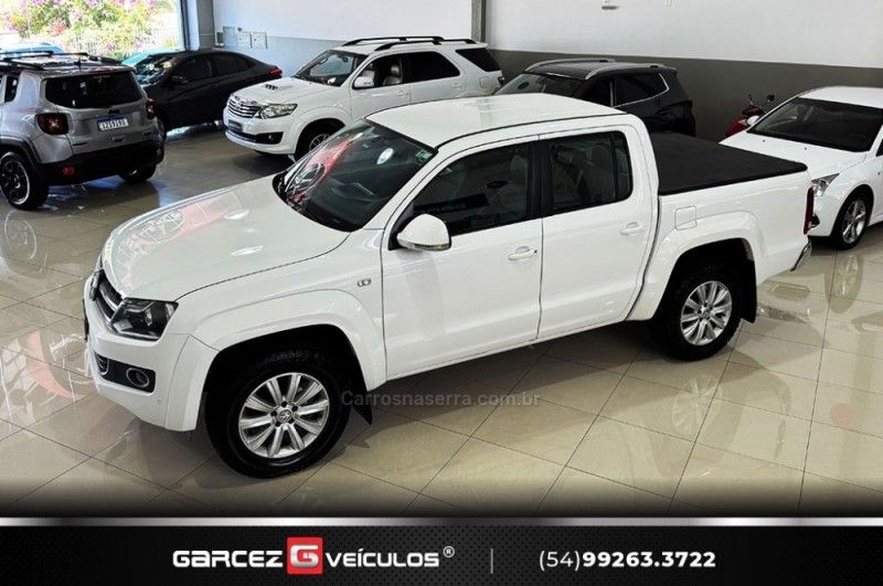 VOLKSWAGEN AMAROK 2.0 HIGHLINE 4X4 CD 16V TURBO INTERCOOLER 2014/2014 GARCEZ VEÍCULOS BENTO GONÇALVES / Carros no Vale