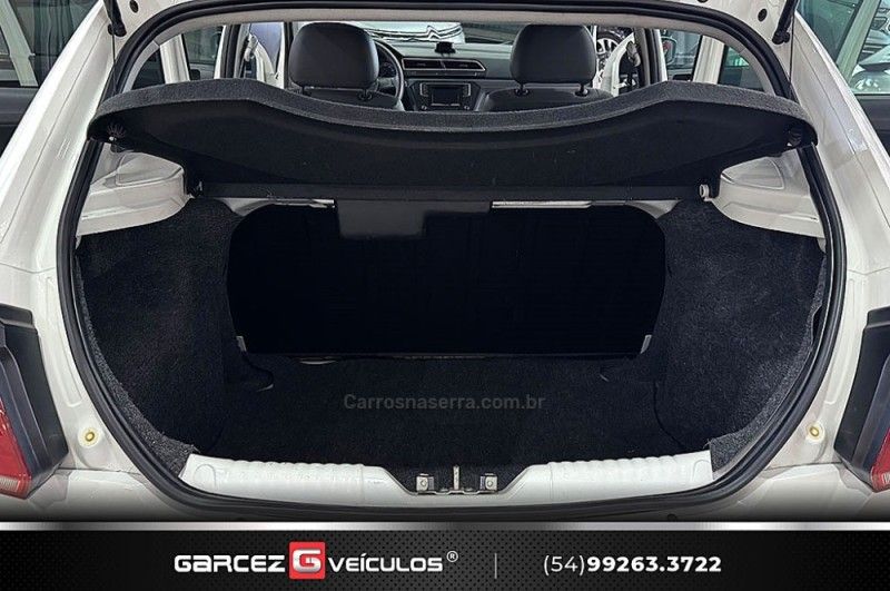 VOLKSWAGEN GOL 1.6 MSI 8V TOTALFLEX 2020/2021 GARCEZ VEÍCULOS BENTO GONÇALVES / Carros no Vale