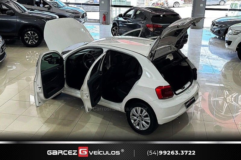 VOLKSWAGEN GOL 1.6 MSI 8V TOTALFLEX 2020/2021 GARCEZ VEÍCULOS BENTO GONÇALVES / Carros no Vale