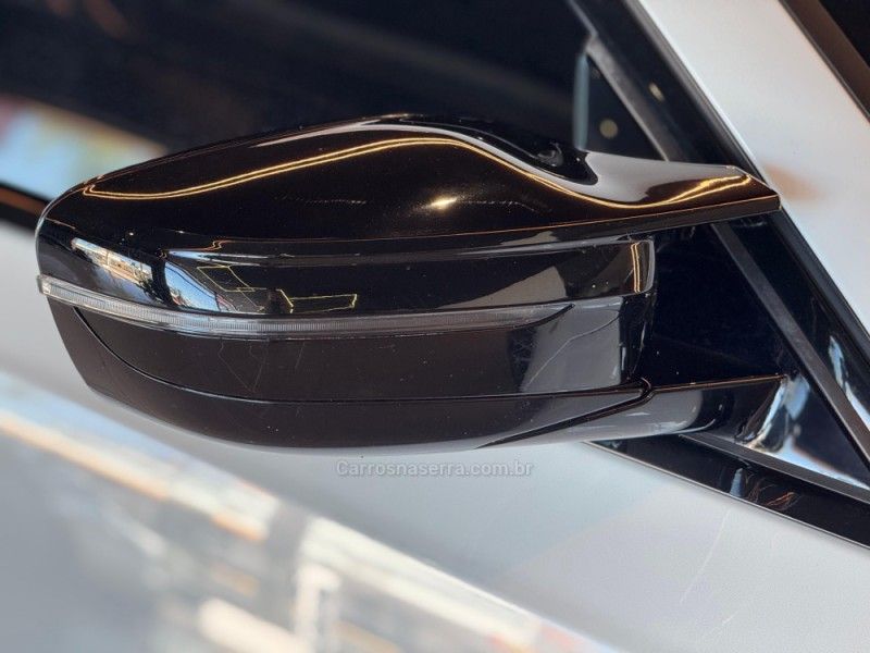 BMW 320I 2.0 M SPORT 16V TURBO 2020/2020 GRIFFCAR MULTIMARCAS DOIS IRMÃOS / Carros no Vale