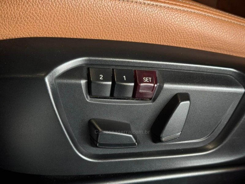 BMW X4 2.0 XDRIVE 30I M SPORT TURBO 2018/2018 GRIFFCAR MULTIMARCAS DOIS IRMÃOS / Carros no Vale