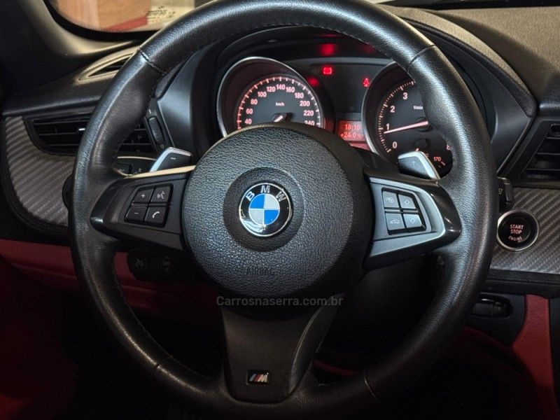 BMW Z4 2.0 ROADSTER SDRIVE 20I 16V 2013/2014 GRIFFCAR MULTIMARCAS DOIS IRMÃOS / Carros no Vale