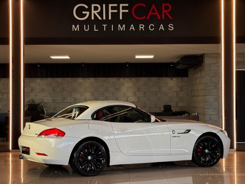 BMW Z4 2.0 ROADSTER SDRIVE 20I 16V 2013/2014 GRIFFCAR MULTIMARCAS DOIS IRMÃOS / Carros no Vale