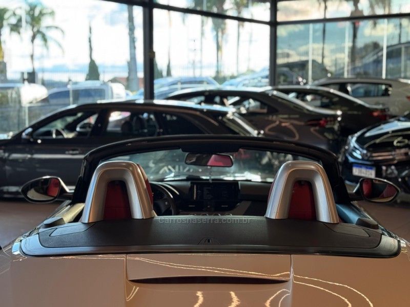 BMW Z4 2.0 ROADSTER SDRIVE 20I 16V 2013/2014 GRIFFCAR MULTIMARCAS DOIS IRMÃOS / Carros no Vale