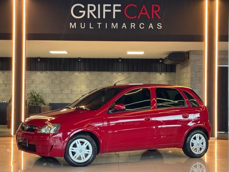 CHEVROLET CORSA 1.4 MPFI PREMIUM 8V 2008/2009 GRIFFCAR MULTIMARCAS DOIS IRMÃOS / Carros no Vale