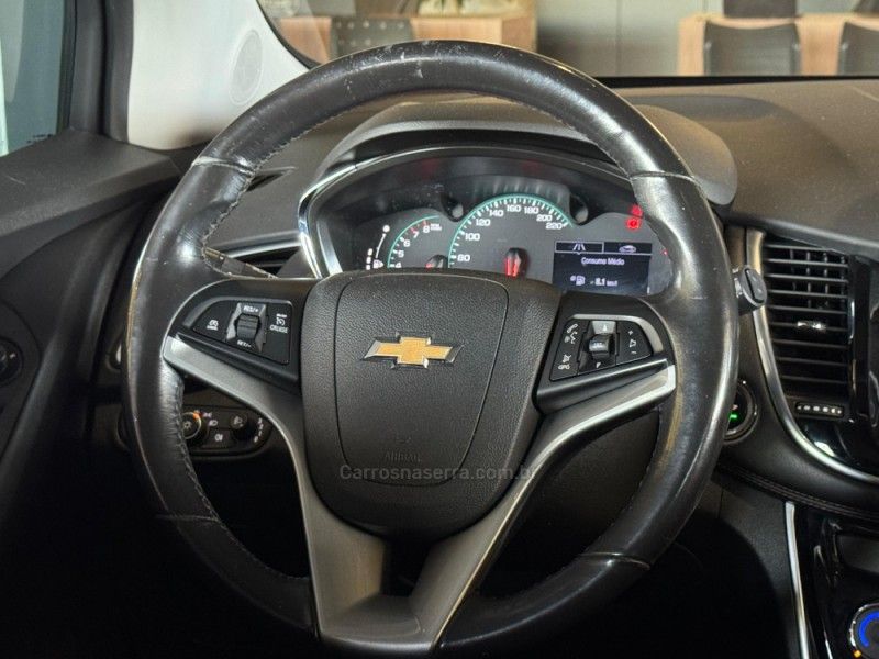 CHEVROLET TRACKER 1.4 16V PREMIER TURBO 2018/2019 GRIFFCAR MULTIMARCAS DOIS IRMÃOS / Carros no Vale