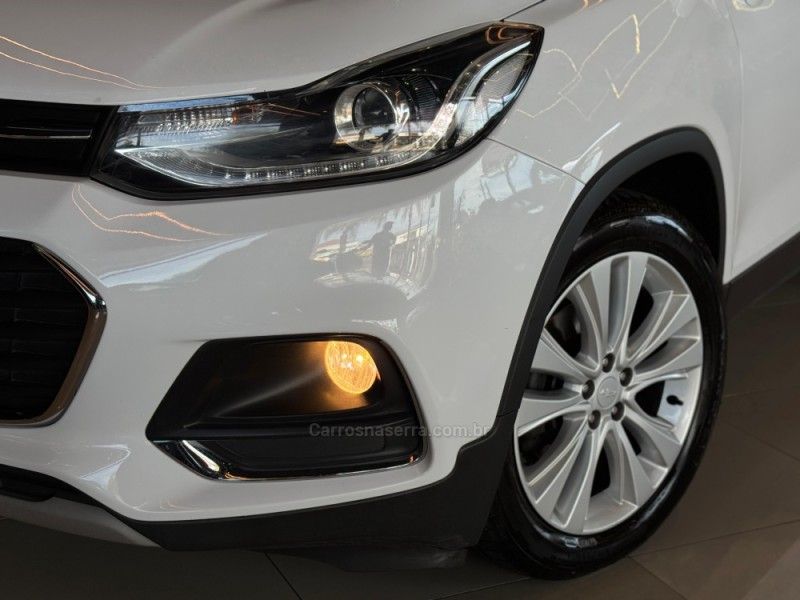 CHEVROLET TRACKER 1.4 16V PREMIER TURBO 2018/2019 GRIFFCAR MULTIMARCAS DOIS IRMÃOS / Carros no Vale