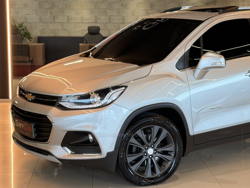CHEVROLET TRACKER 1.4 16V TURBO PREMIER 2018/2019 GRIFFCAR MULTIMARCAS DOIS IRMÃOS / Carros no Vale