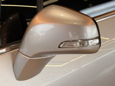 CHEVROLET TRACKER 1.4 16V TURBO PREMIER 2018/2019 GRIFFCAR MULTIMARCAS DOIS IRMÃOS / Carros no Vale