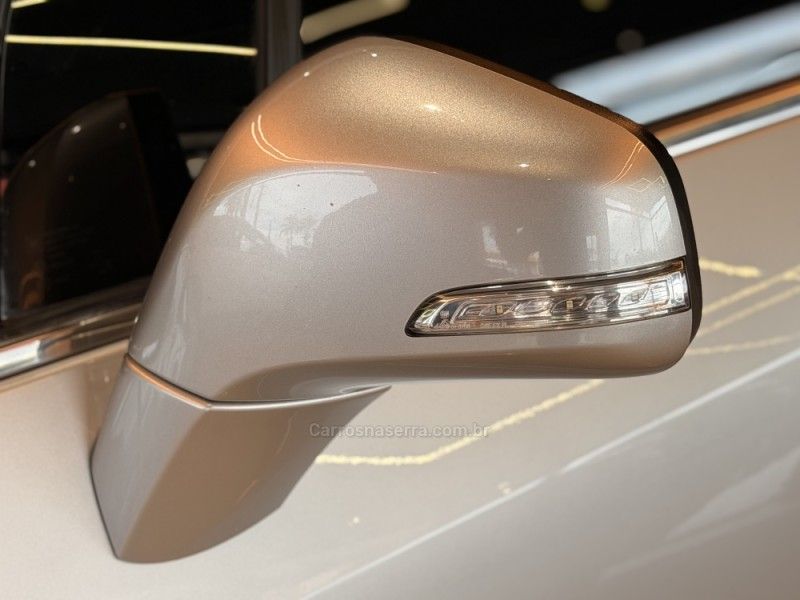 CHEVROLET TRACKER 1.4 16V TURBO PREMIER 2018/2019 GRIFFCAR MULTIMARCAS DOIS IRMÃOS / Carros no Vale