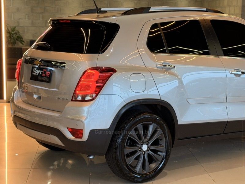 CHEVROLET TRACKER 1.4 16V TURBO PREMIER 2018/2019 GRIFFCAR MULTIMARCAS DOIS IRMÃOS / Carros no Vale