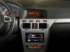 CHEVROLET VECTRA 2.0 MPFI ELEGANCE 8V 140CV 2010/2011 GRIFFCAR MULTIMARCAS DOIS IRMÃOS / Carros no Vale