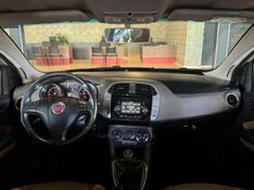 FIAT BRAVO 1.8 ESSENCE 16V 2015/2016 GRIFFCAR MULTIMARCAS DOIS IRMÃOS / Carros no Vale