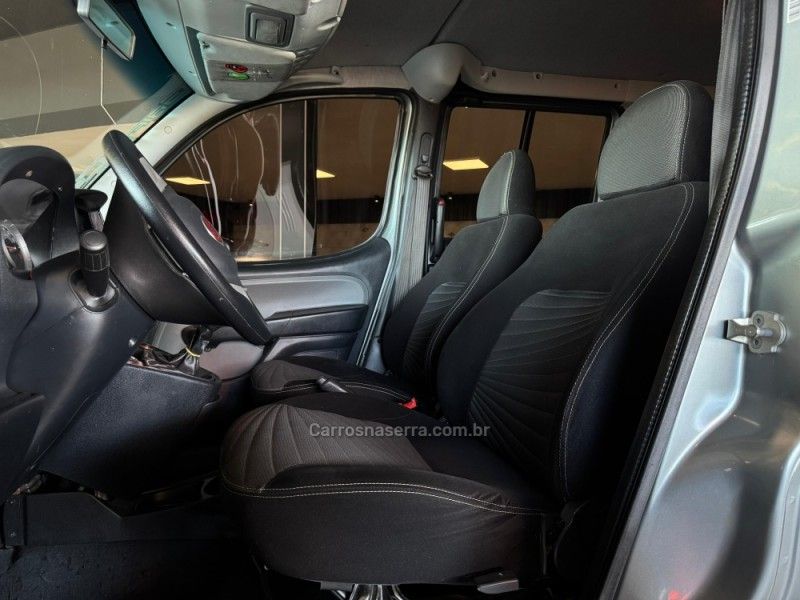 FIAT DOBLÓ 1.8 MPI ESSENCE 16V 7P 2015/2015 GRIFFCAR MULTIMARCAS DOIS IRMÃOS / Carros no Vale