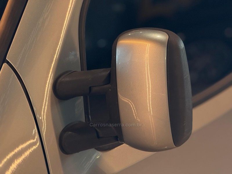 FIAT DOBLÓ 1.8 MPI ESSENCE 16V 7P 2015/2015 GRIFFCAR MULTIMARCAS DOIS IRMÃOS / Carros no Vale